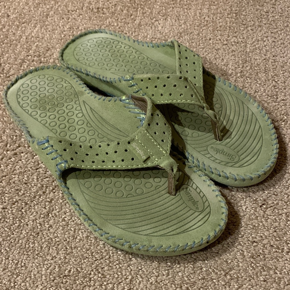 Simple flip flops